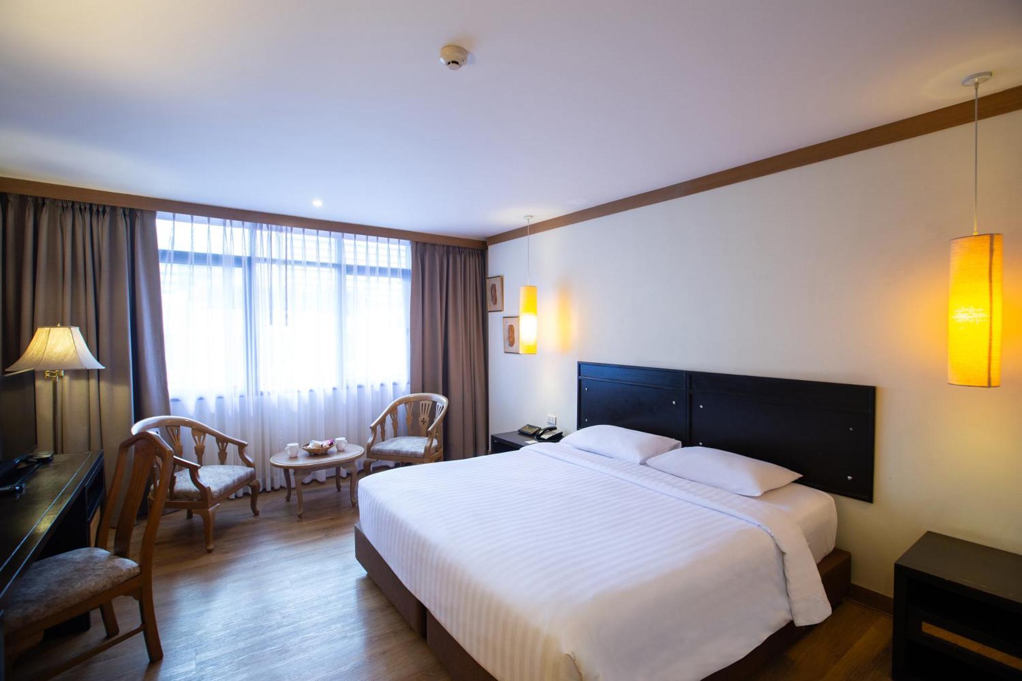 The Tarntawan Hotel Surawong Bangkok Eksteriør billede